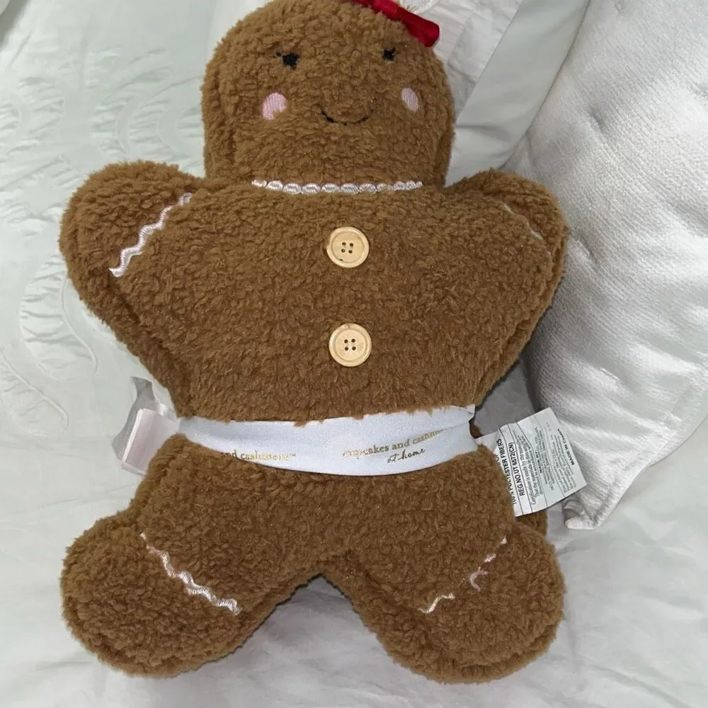 Cupcakes & cashmere viral gingerbread boy gingerbread girl Sherpa pillow set